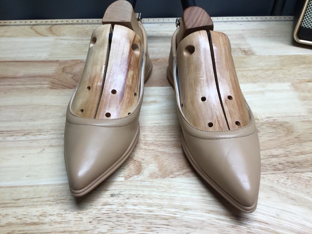 Vince Camuto Peejay Ballet Flats Women's 6 M Beige Leather Slip On Pointed Toe